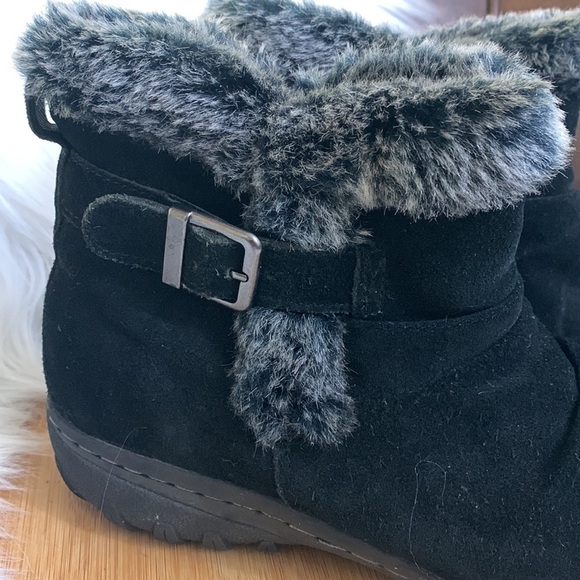 Khombu | Black Suede Zipper Lindsey All Weather Rubber Sole SlipOn Boots 9 - Picture 3 of 17